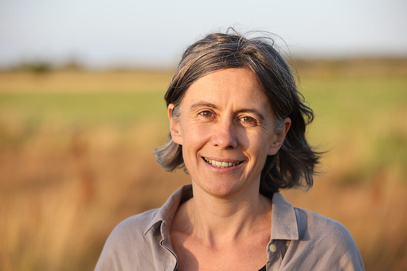 Moorforscherin Dr. Franziska Tanneberger wird dieses Jahr mit dem Deutschen Umweltpreis der Deutschen Bundesstiftung Umwelt (DBU) für herausragende wissenschaftliche Arbeit über die Rolle der Moore beim Schutz von Klima und Biodiversität ausgezeichnet.